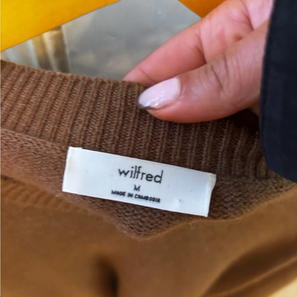 Aritzia Isabelle Wool Cashmere Sweater Size M (nwot) - Picture 5 of 5